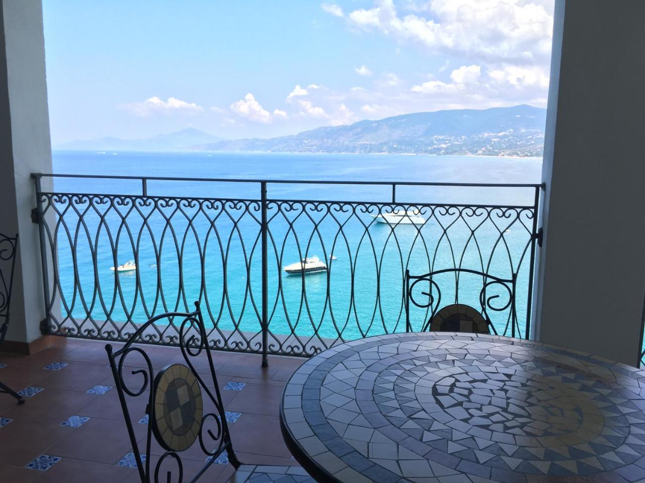 Hotel Palinuro Εξωτερικό φωτογραφία